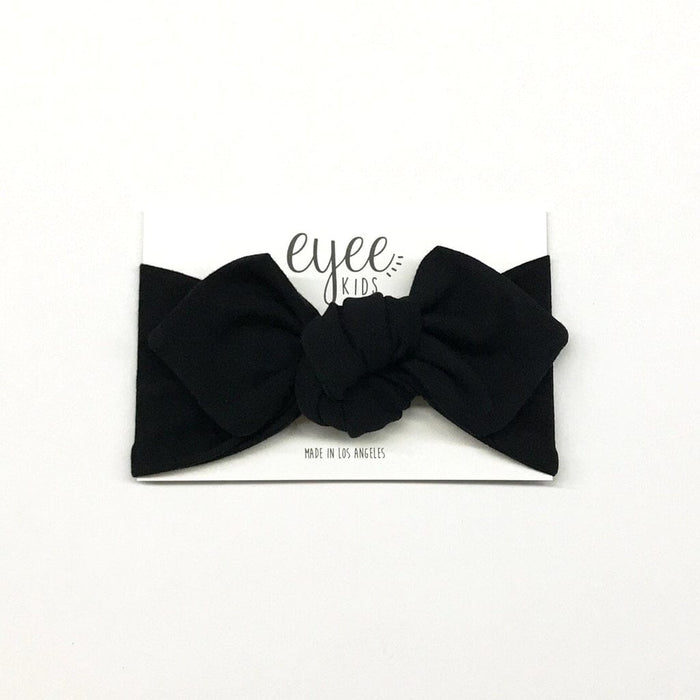 Medium / Black
