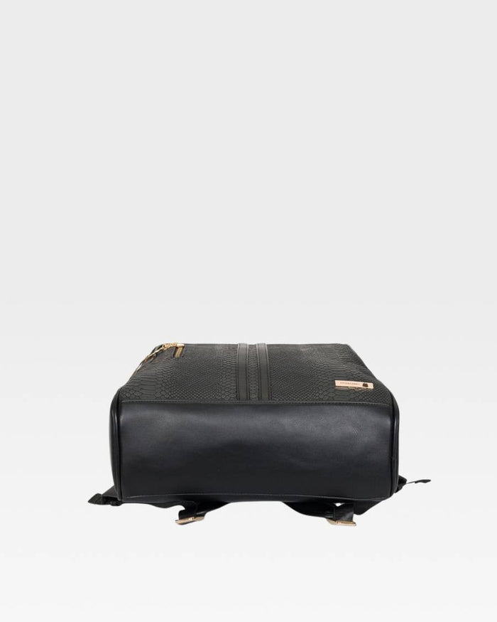 Signature Traveler Backpack in Black