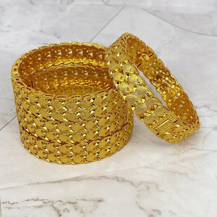 Women‘s Gold Plated Bracelets Set - Natna Shop