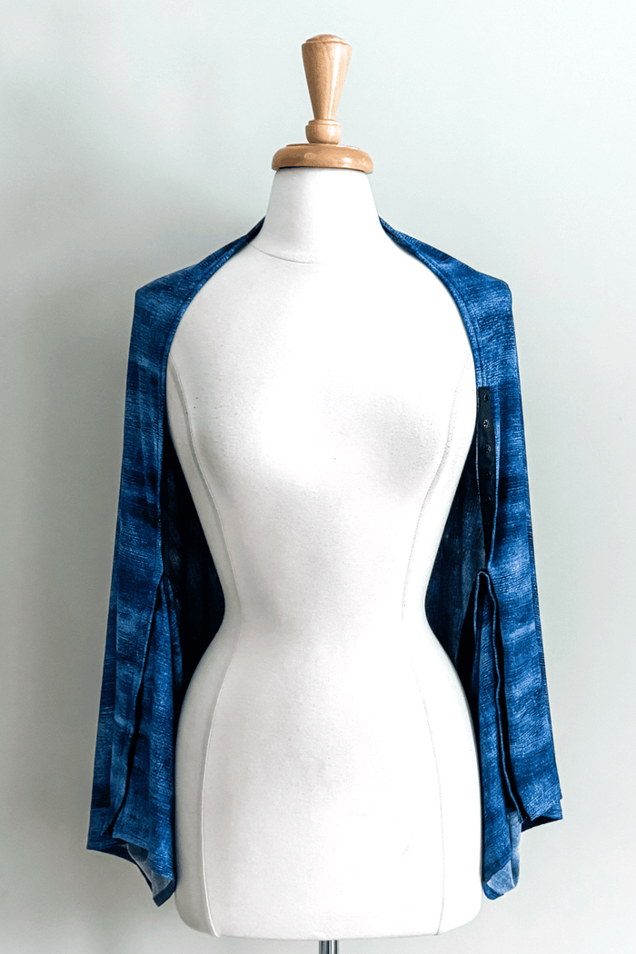 Carry-on Cozy in Indigo Distressed print