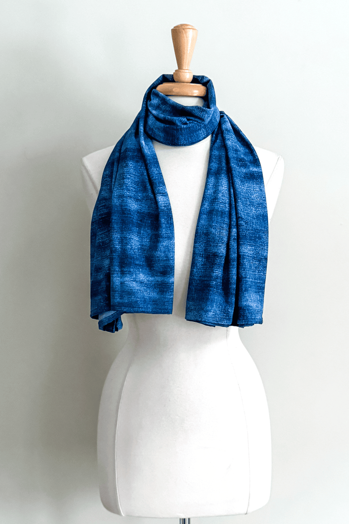 Carry-on Cozy in Indigo Distressed print