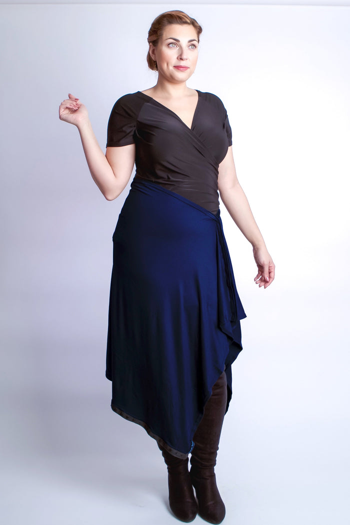 New Diane Kroe Carry-On Cozy Travel Scarf in Navy