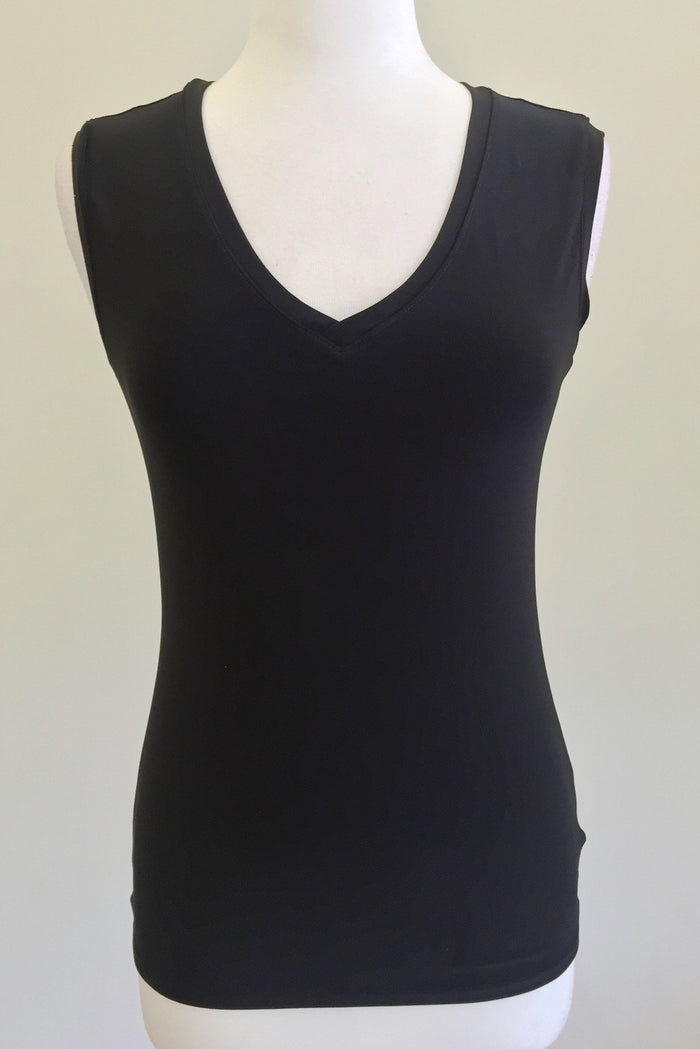 Convertible Cami Reversible V-neck Tank Top in Black
