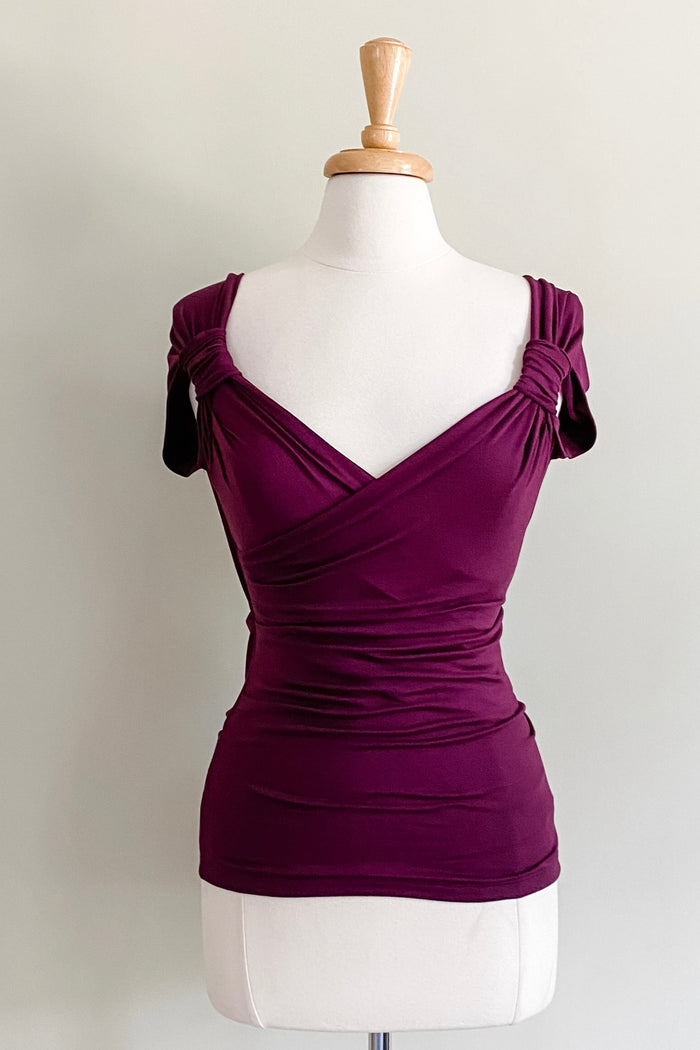 Plum / Brushed Venezia / 1
