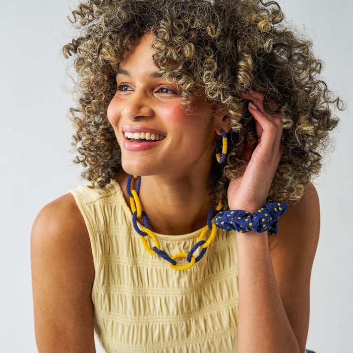 Game Day Chain Link Beaded Necklace Yellow + Navy Single Strand