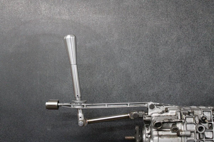 Bare / Short / Aluminum Bat