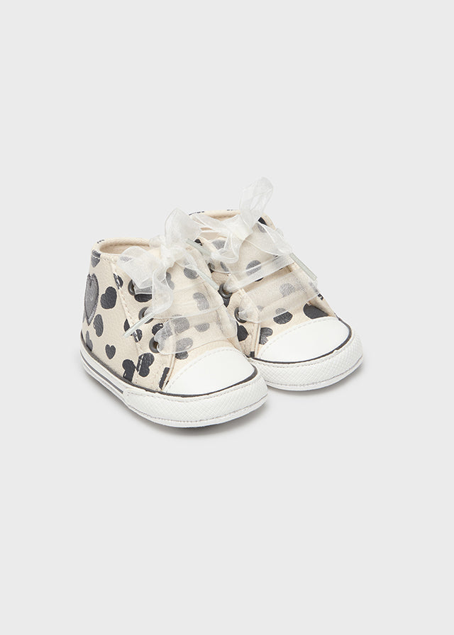 Gray Heart Print Laced Sneaker
