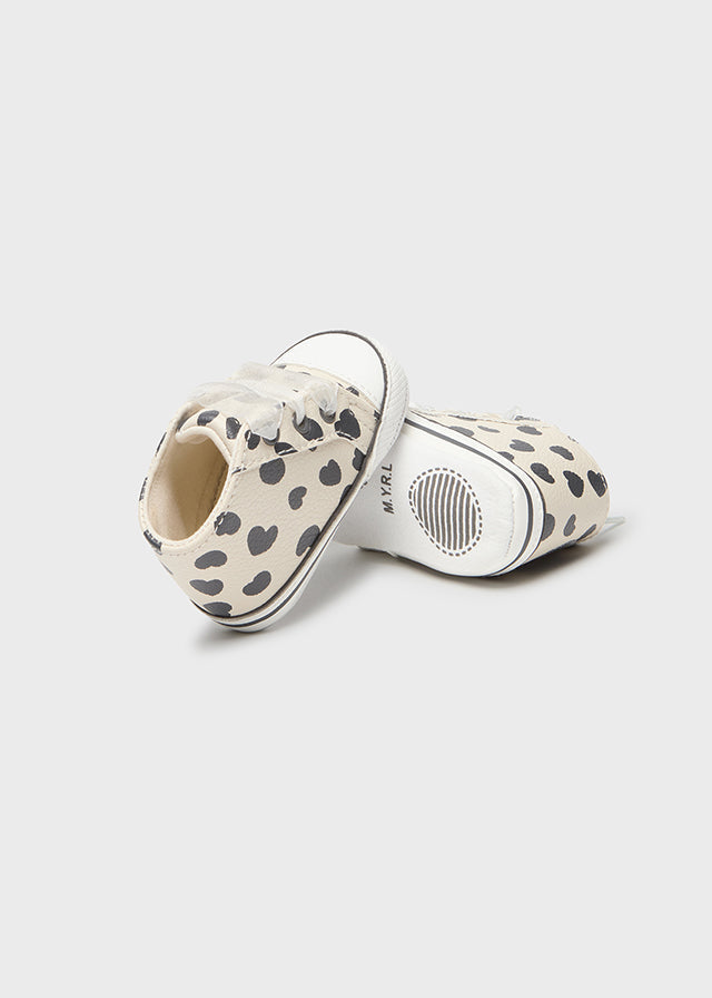 Gray Heart Print Laced Sneaker