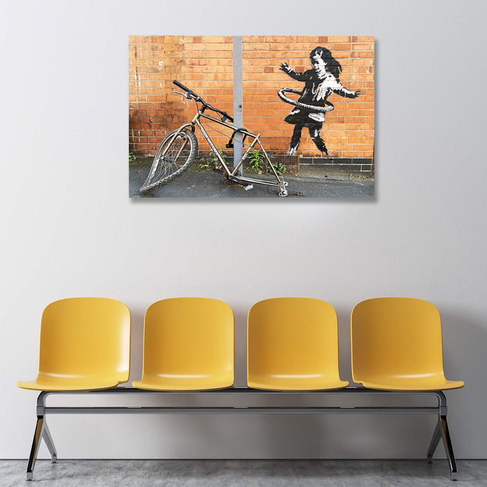 Hula Hooping Girl, Graffiti