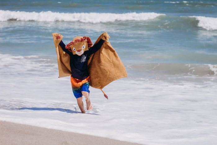 Lion hooded towel for toddlers ages 2 to 8 years old