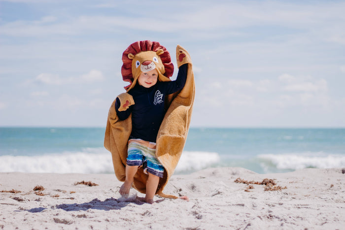 Lion hooded towel for toddlers ages 2 to 8 years old