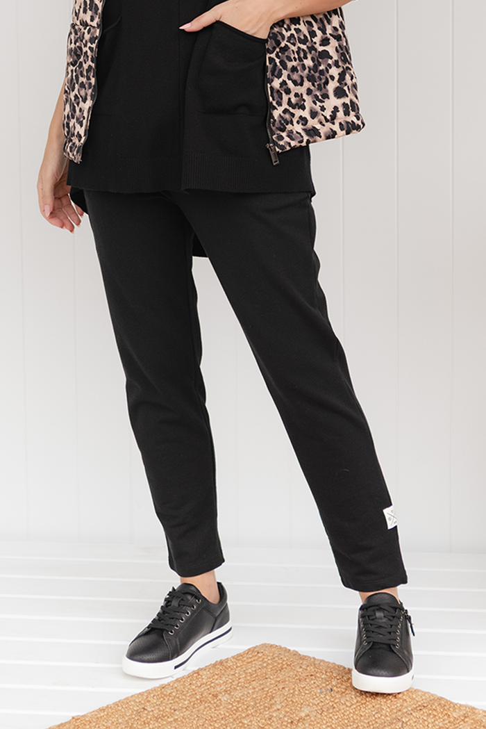 Lobby Black Cotton Relaxed Sweatpants,Lifestyle
