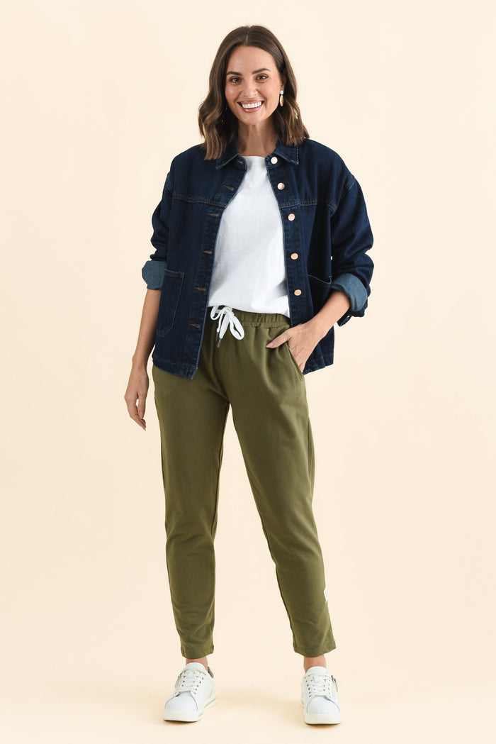 Lobby Khaki Cotton Relaxed Sweatpants,Brunette model,alt text|model:MJ