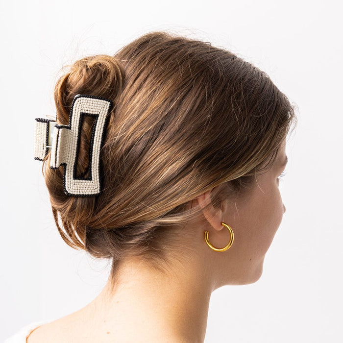 Lola Solid Color With Piped Edges Claw Ivory Claw