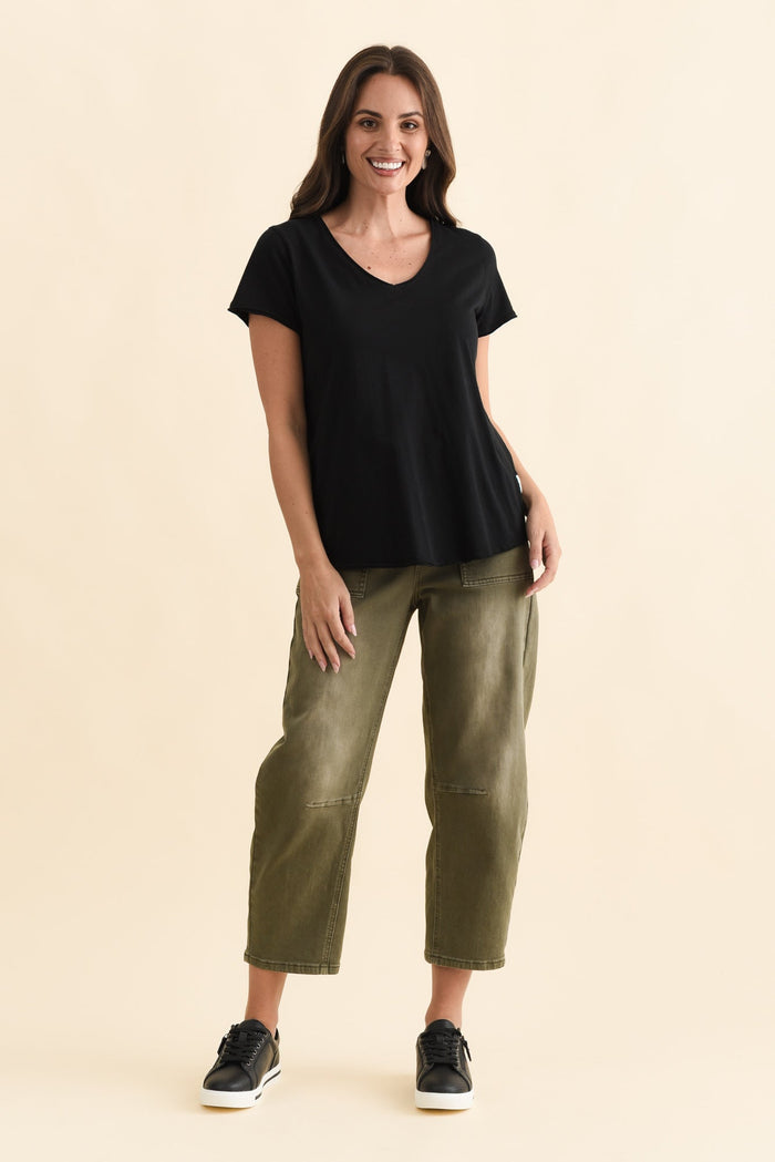 Maggie Black Cotton Vee Tee,Brunette model,alt text|model:MJ