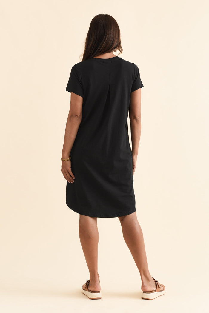 Mandy Black Cotton Tee Dress,Brunette model,alt text|model:Cara