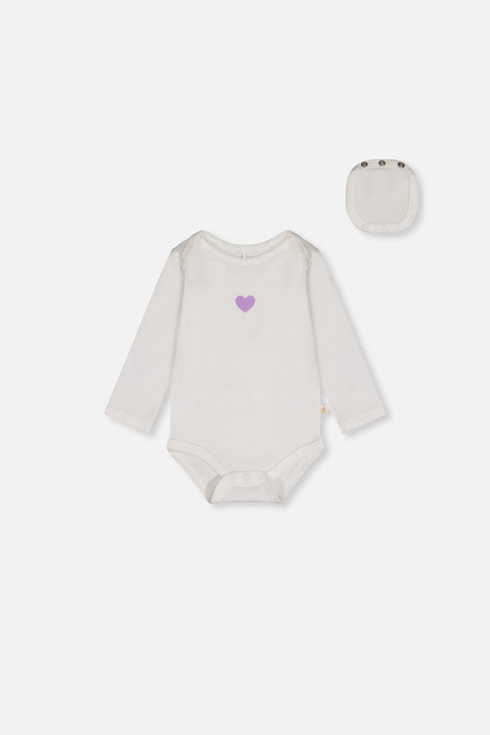 Deux par Deux baby girl organic cotton onesie in off-white with heart detail, front view