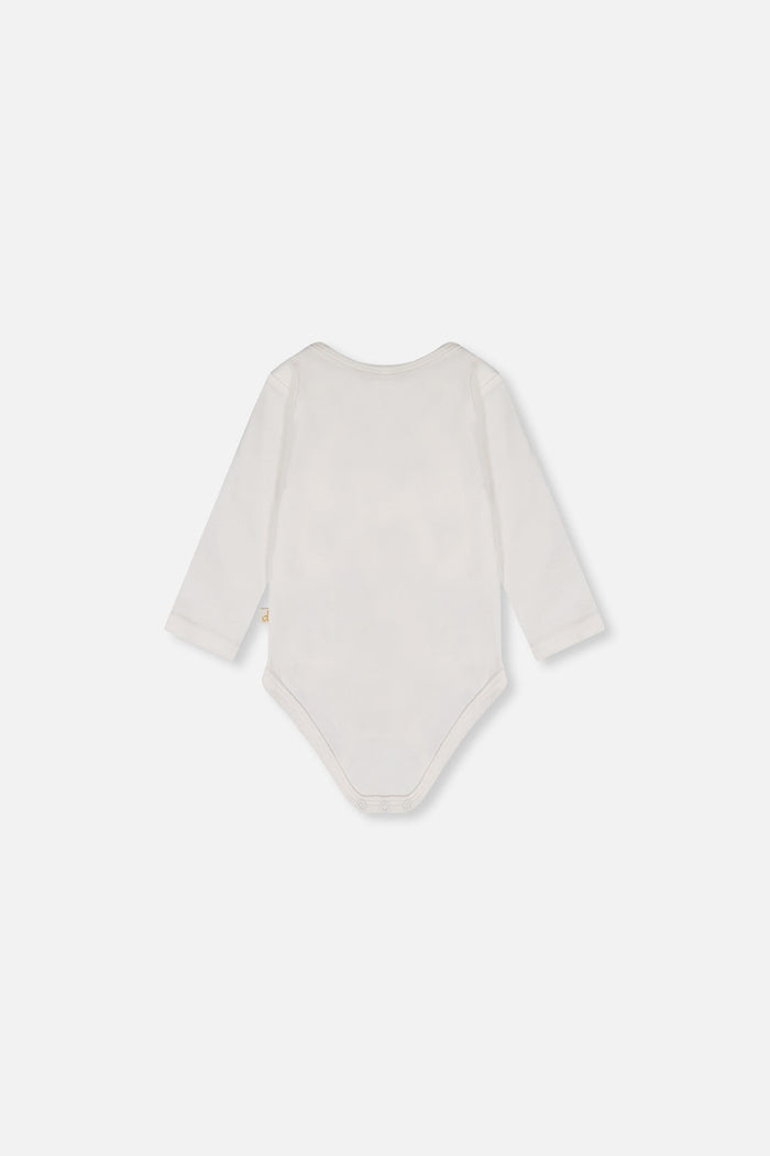 Close-up detail of the Deux par Deux organic cotton onesie in off-white with heart detail, view 3