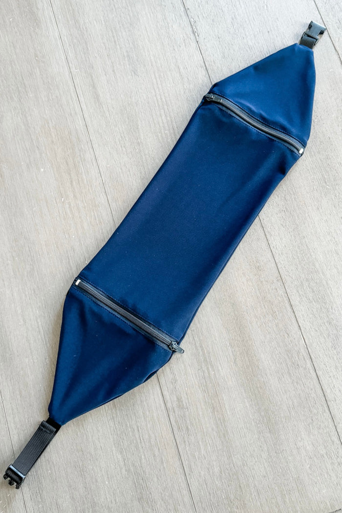 Packable Headrest in Navy colour