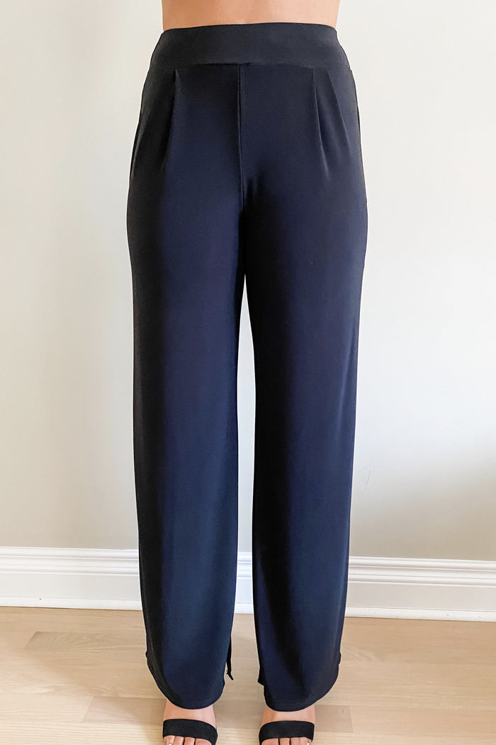Pocket Pants in Black colour