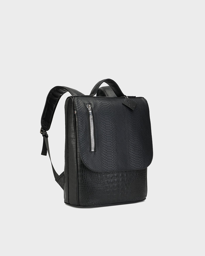 Statement Weekender Backpack in Black
