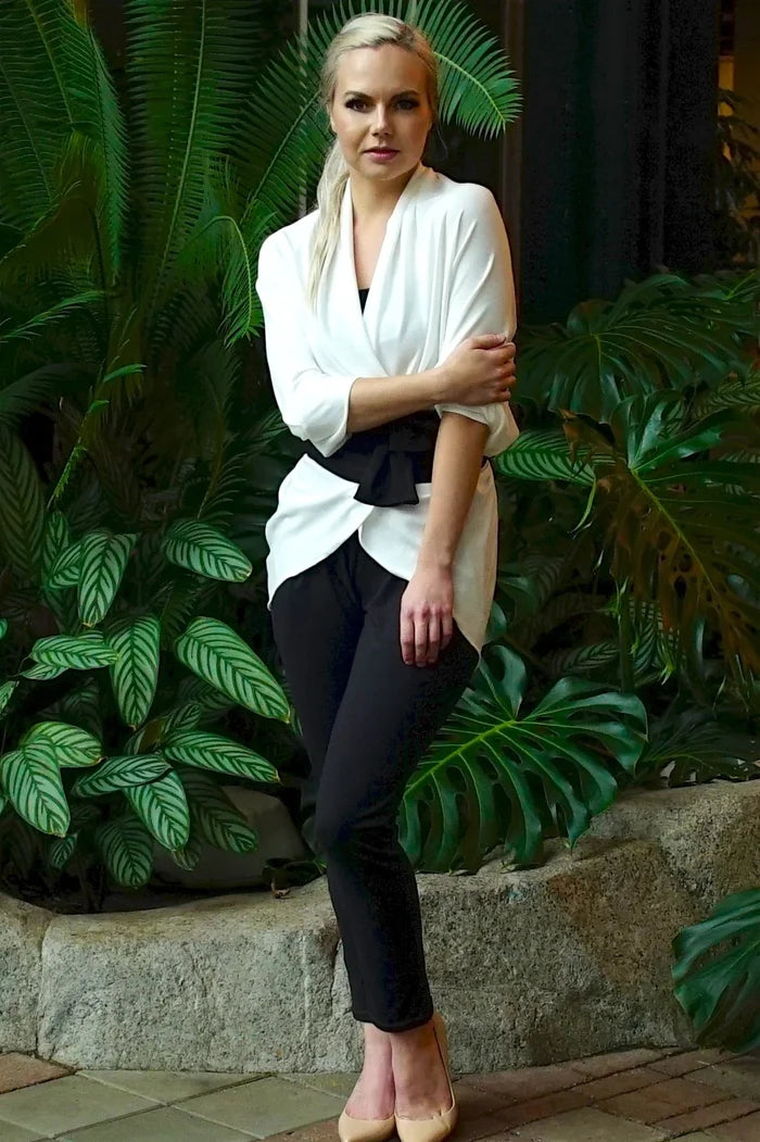 Diane Kroe Wanderlust Wrap in Parisienne (Ivory)