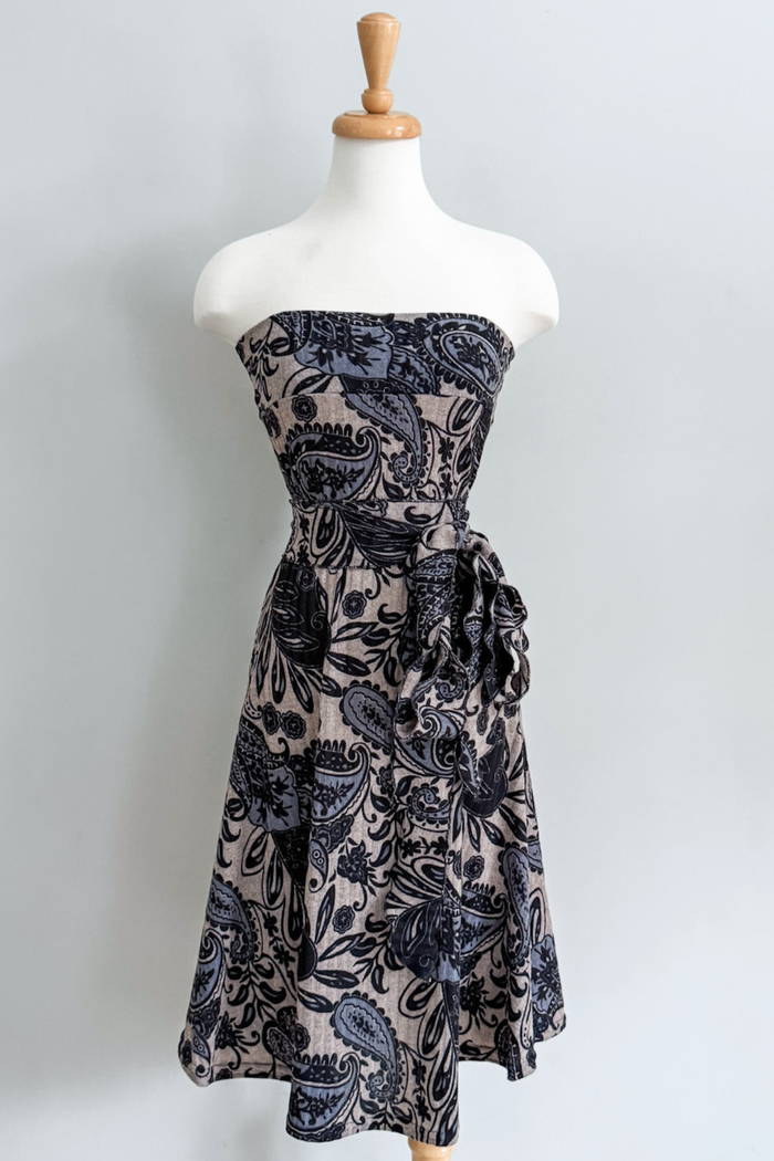 Diane Kroe Wear-Ever dress in blue Spain print.