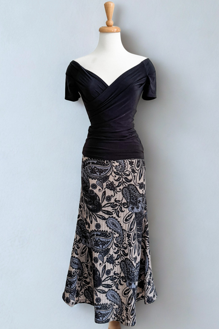 Diane Kroe Wear-Ever dress in blue Spain print worn as skirt.